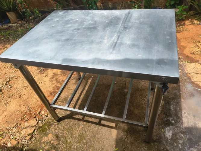 Mesa de inox 1 metro