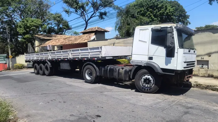 Conjunto Iveco eurotech 2005 carreta guerra 97