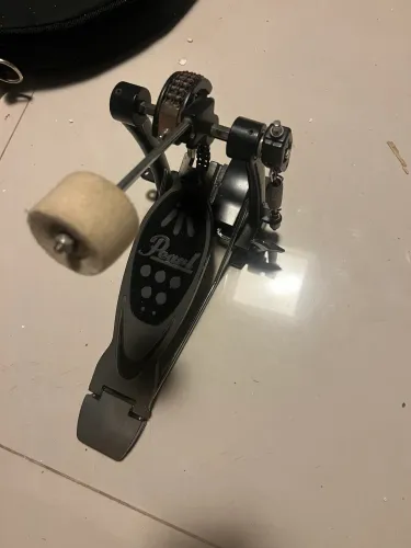 Pedal de bateria pearl p-50