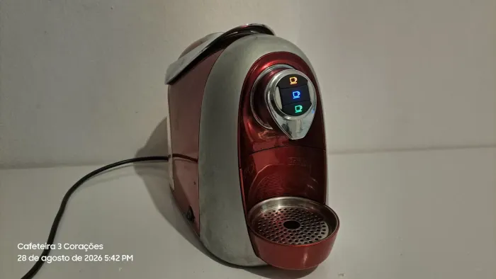 Cafeteira 3 Corações Modo S04 110/127V Vermelha