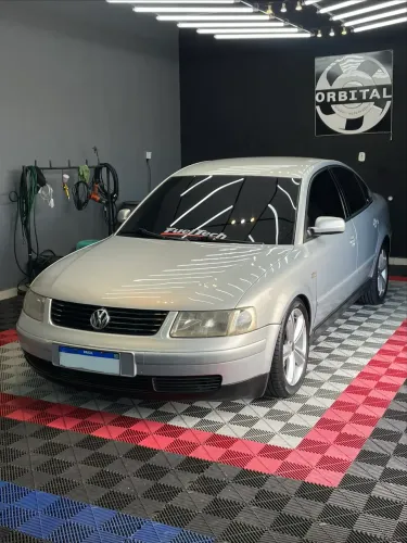 Volkswagen Passat Turbo 1.8 Tiptronic 1999