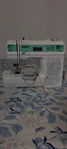 Máquina de costura