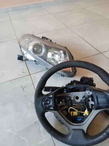 Vendo farol e volante do civic G10