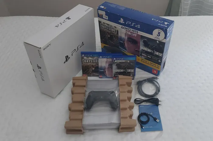 Playstation 4 Slim 1tb Cuh-2214b Completo Nacional.