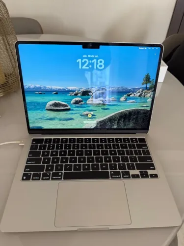 Macbook