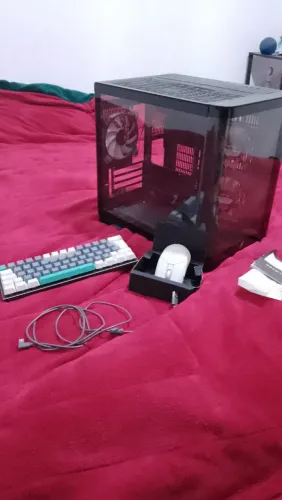 Vendo gabinete, mause e teclado