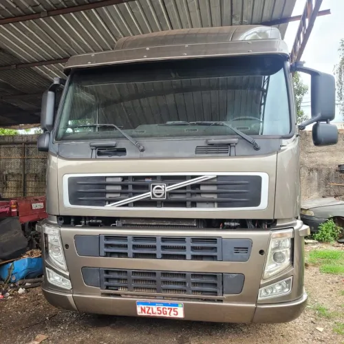 VOLVO FM 370  2011 150 mil 