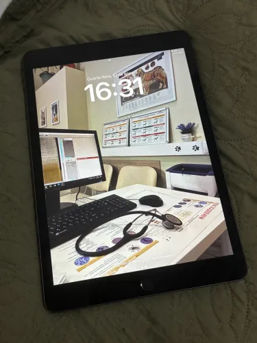 IPAD 9, 64gb.