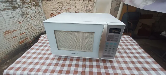 Microondas Panasonic 34 litros Funcionando