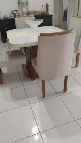 Mesa quatro cadeiras