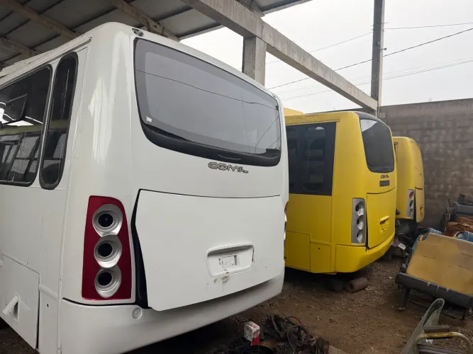 Ônibus para levantar ou sucata OLHAR PESSOALMENTE 