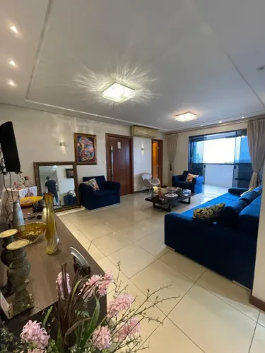 AC vende ap de 4 suítes, px Hospital Porto Dias, Belém