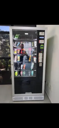 Máquina de snack ária L