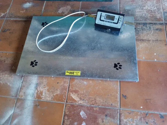 Balança veterinária 80/50/04 cm digital