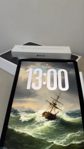 iPad Air 5ª Geração 64GB com Apple Pencil 2ª Ger.
