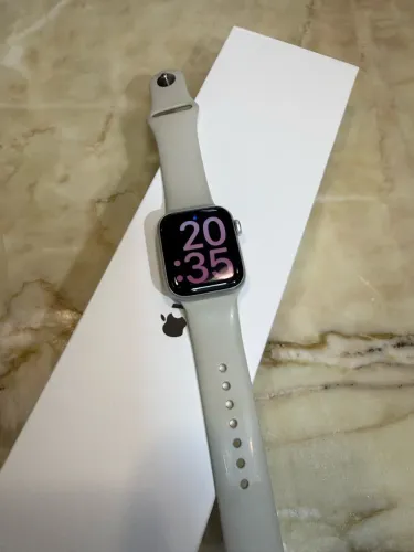 Apple Watch SE