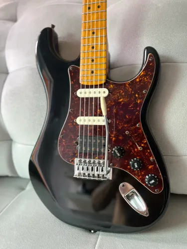 Guitarra TAGIMA TG 530( Regulada/Cordas Novas)