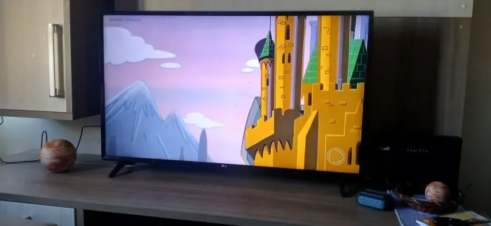 Vendo smar tv LG 43 valor 950