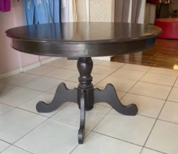 Mesa Clássica de madeira nobre