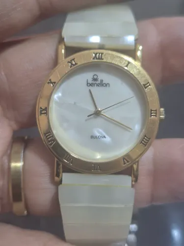 Relógio BENETTON BULOVA À QUARTZ - ÓTIMO ESTADO