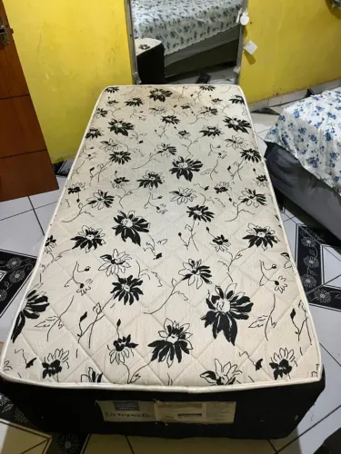 Cama de solteiro Ortobom. Contato: ZAP *58. Não faço entrega!