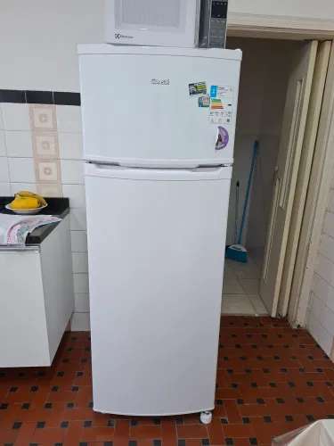 Refrigerador Dúplex 344 litros Consul CRD37 110/127v Branca