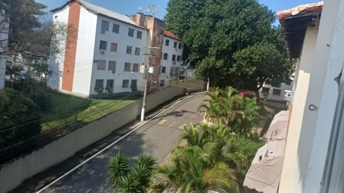 Apartamento na estrada do gabinal, 2 quartos, sala, cozinha e banheiro.