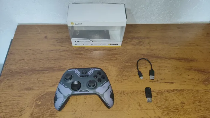 Vendo dois controles gamepads easy smx x15 e ipega 9021