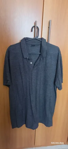 Aramis polo masculina GG cinza escuro perfeita.