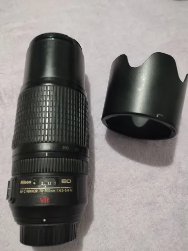 Lente Nikon 70-300 VR