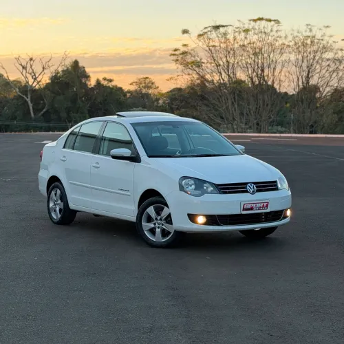 Volkswagen Polo Sed. Comfort. 1.6 MI Tot. Flex 8V 2014