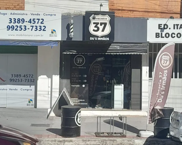Vendo loja em frente ao carona de itaparica