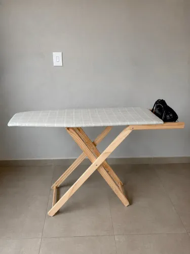 Tábua de passa roupa + ferro de passar roupa