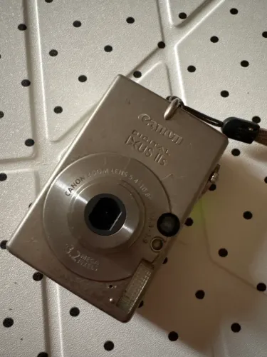 Canon powershot ixus II