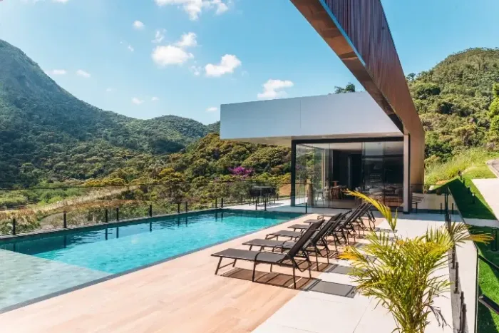 Condomínio Jardins da Serra Teresópolis - Lotes de 220 a 920m² Cercado de verde
