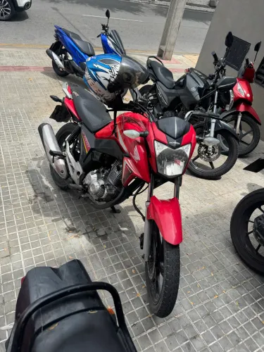 Alugo moto 