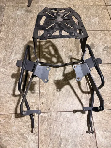 Vendo suporte de baú e alforje 500x
