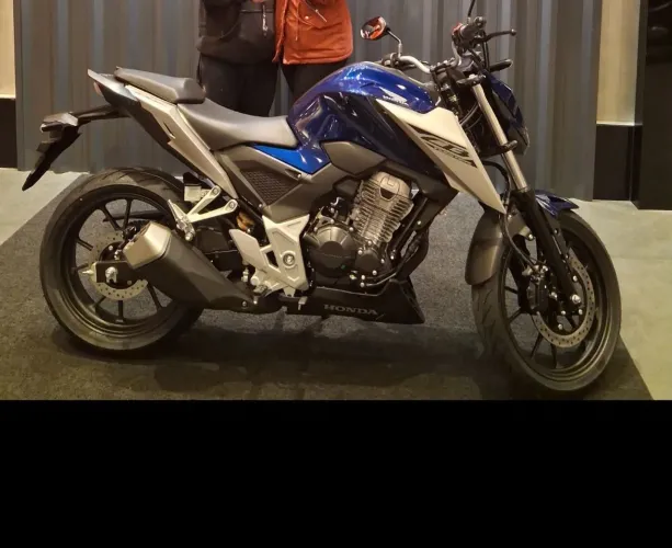 Cb twister 300 abs vendo ou troco