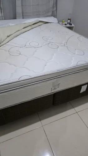 Vendo cama freedom Ortobom semi nova