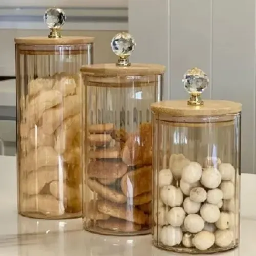 Potes de vidro âmbar 