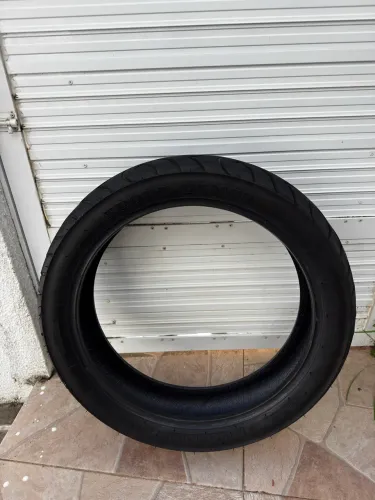 Pneu Pirelli para moto