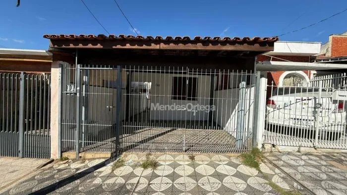Casa com 2 dormitórios para alugar, 142 m² por R$ 1.803,14/mês - Vila Jardini - Sorocaba/S