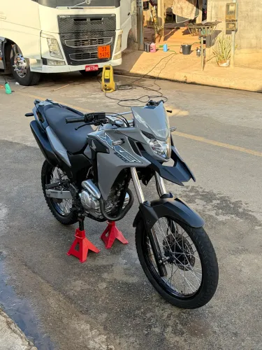 Xre 300 pra pix ou negociar em Sahara