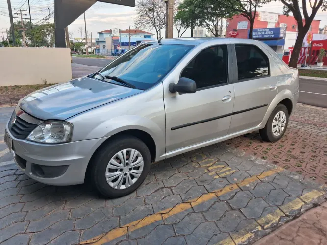 Renault Logan Expres./exp. UP Hi-flex 1.0 16V 4P 2011
