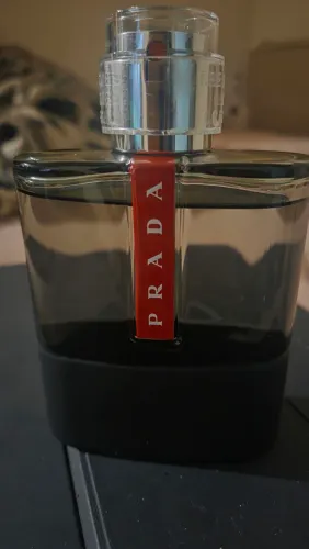 Prada carbon