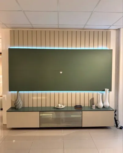Painel para TV até 70 polegadas 2,60cm verde