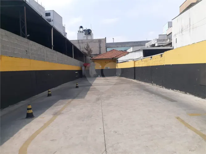 Terreno à venda ou para locação em Lapa - SP
