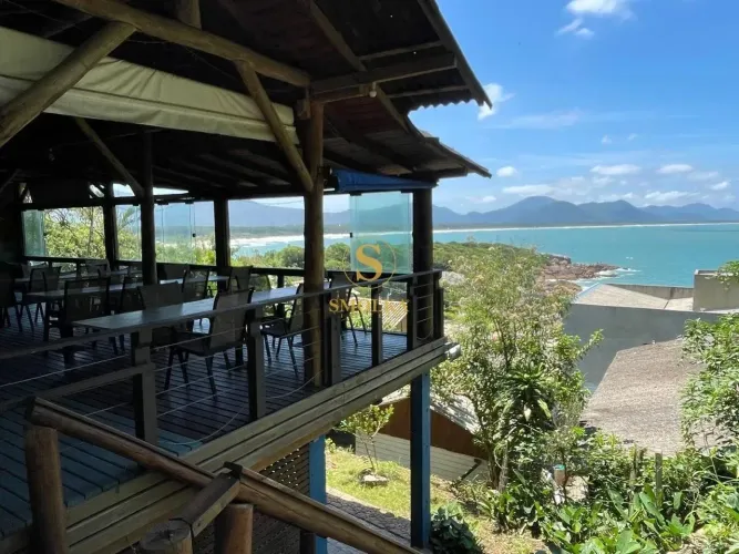 Pousada pé na areia a venda na Barra da Lagoa, Florianópolis, SC