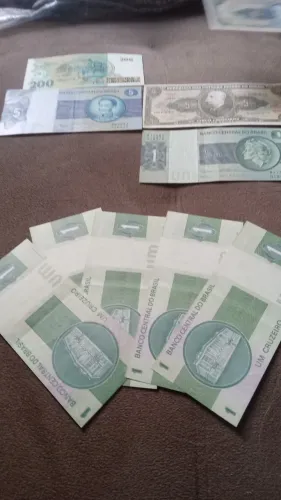 Vendo cédulas. Dinheiro antiho