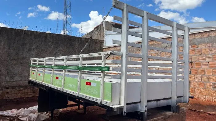 Carroceria de Madeira 4,20m